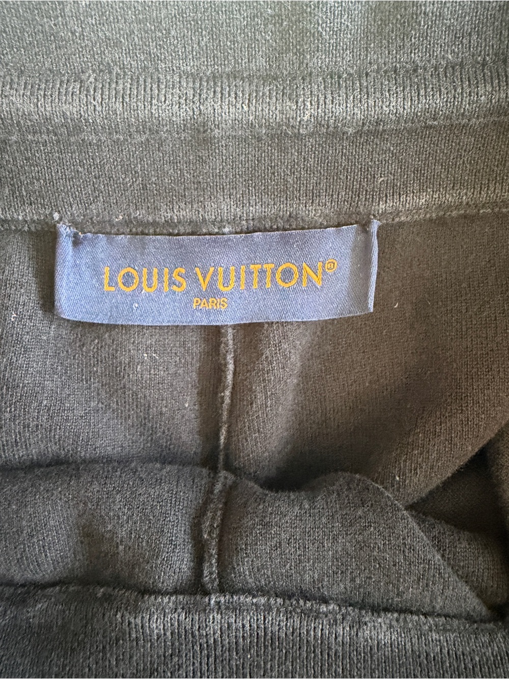 Louis Vuitton Black Cargo Pocket Men's Shorts - Picture 11 of 12